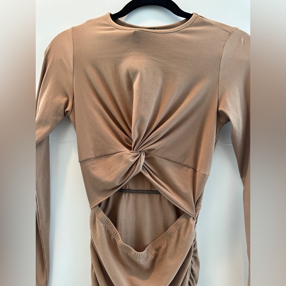 Windsor Taupe Cutout Bodycon Long Sleeve Mini Dress Wedding Party NWT Size M - Picture 10 of 13